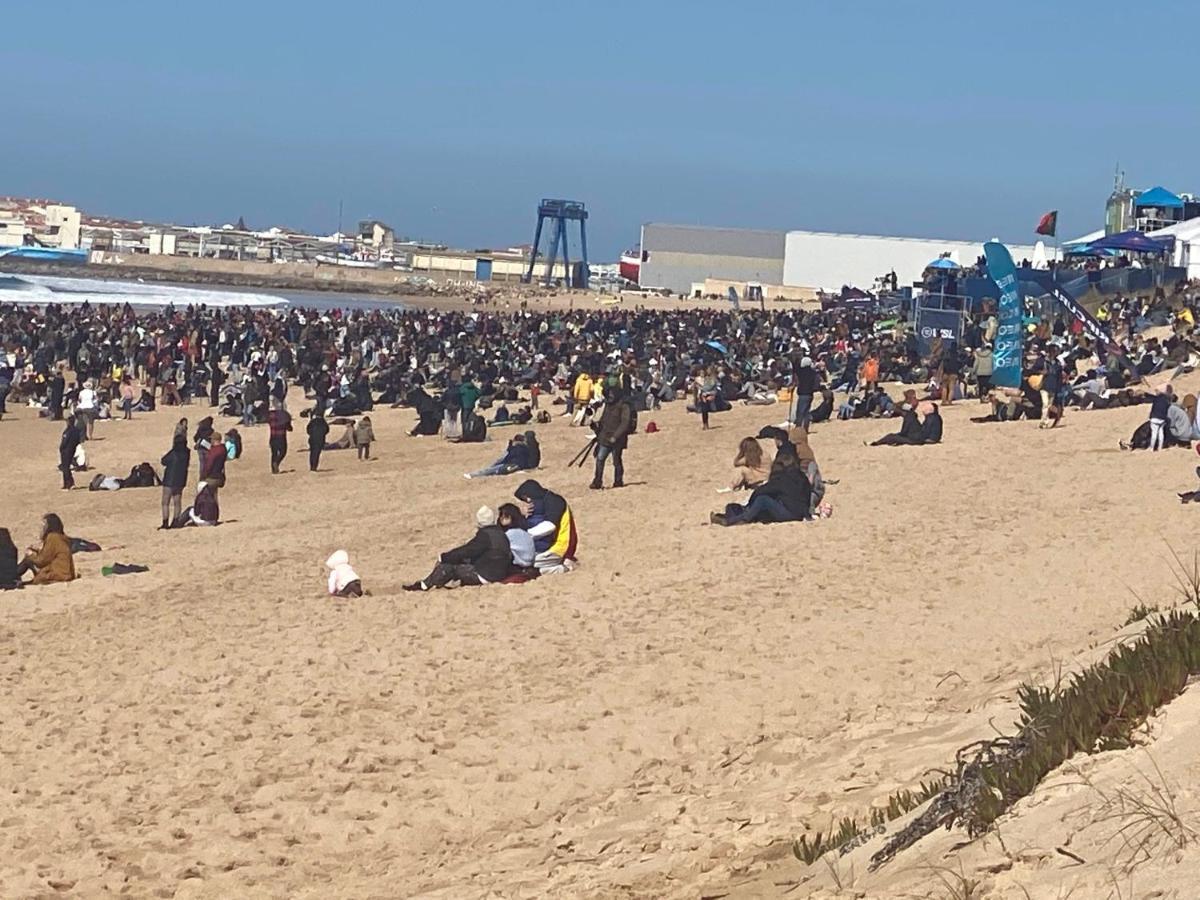 Surfers Paradise Peniche Bagian luar foto
